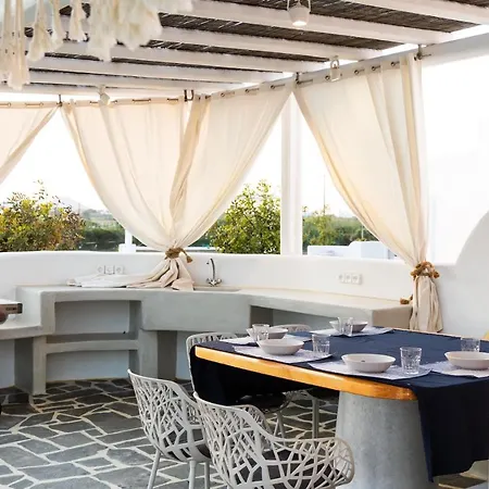 Plaka Naxos Sofia Sleeps 7 * Maragkas