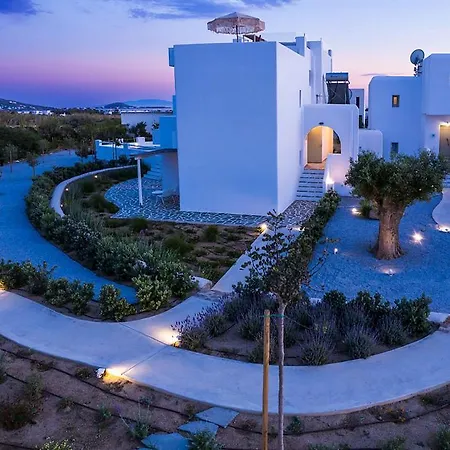 Plaka Naxos Sofia Sleeps 7 Maragkas